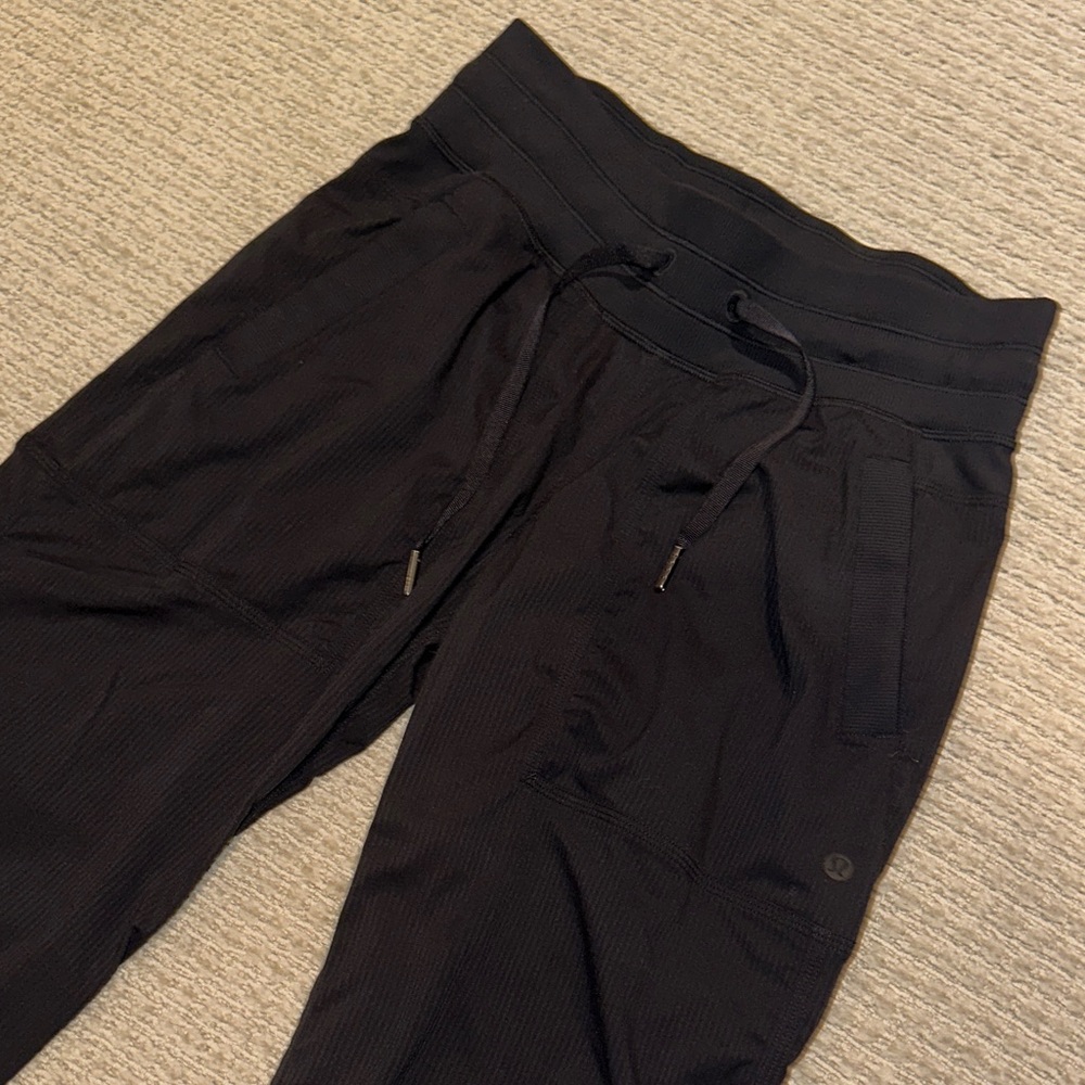Women's lululemon Black Jogger Pants